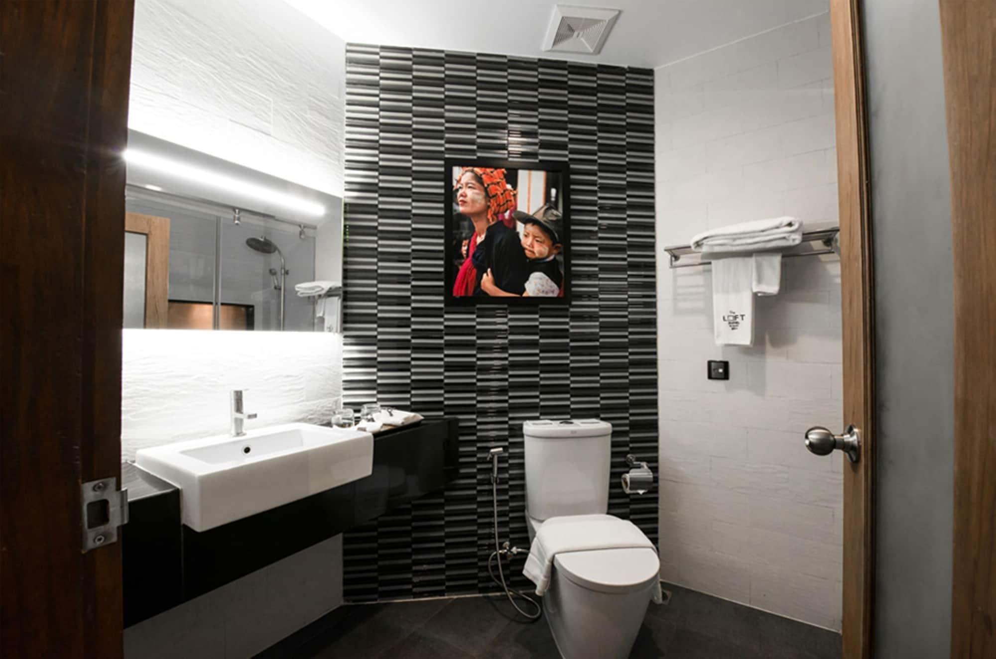 The Loft Hotel Downtown יאנגון מראה חיצוני תמונה