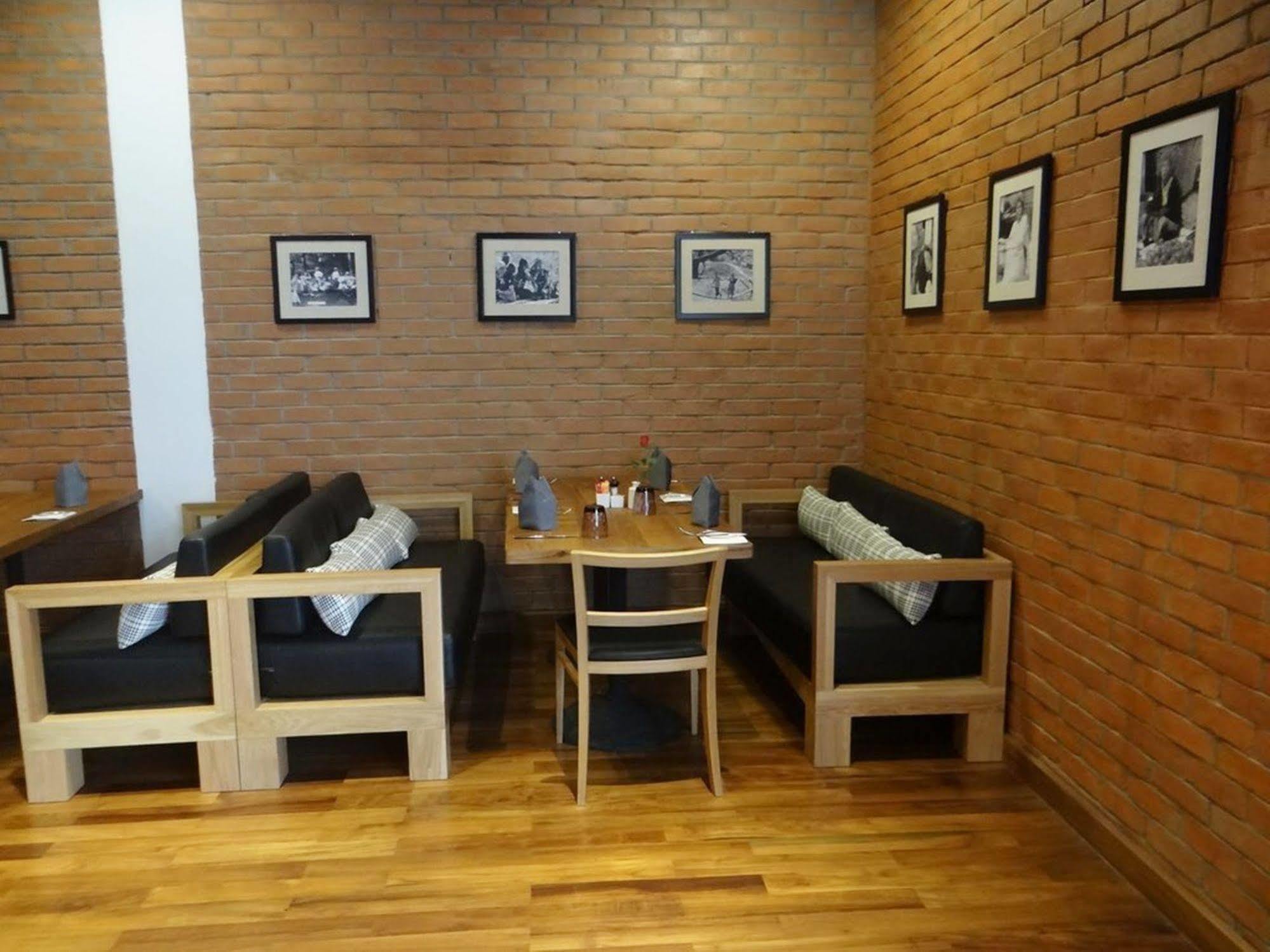 The Loft Hotel Downtown יאנגון מראה חיצוני תמונה