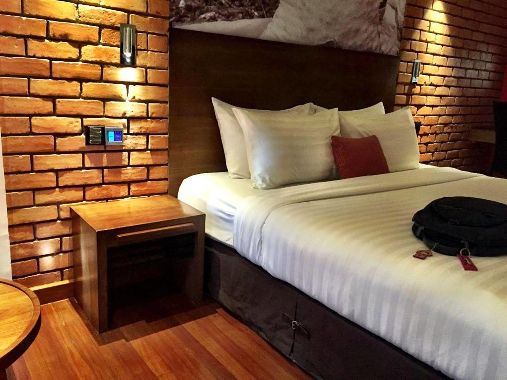 The Loft Hotel Downtown יאנגון מראה חיצוני תמונה