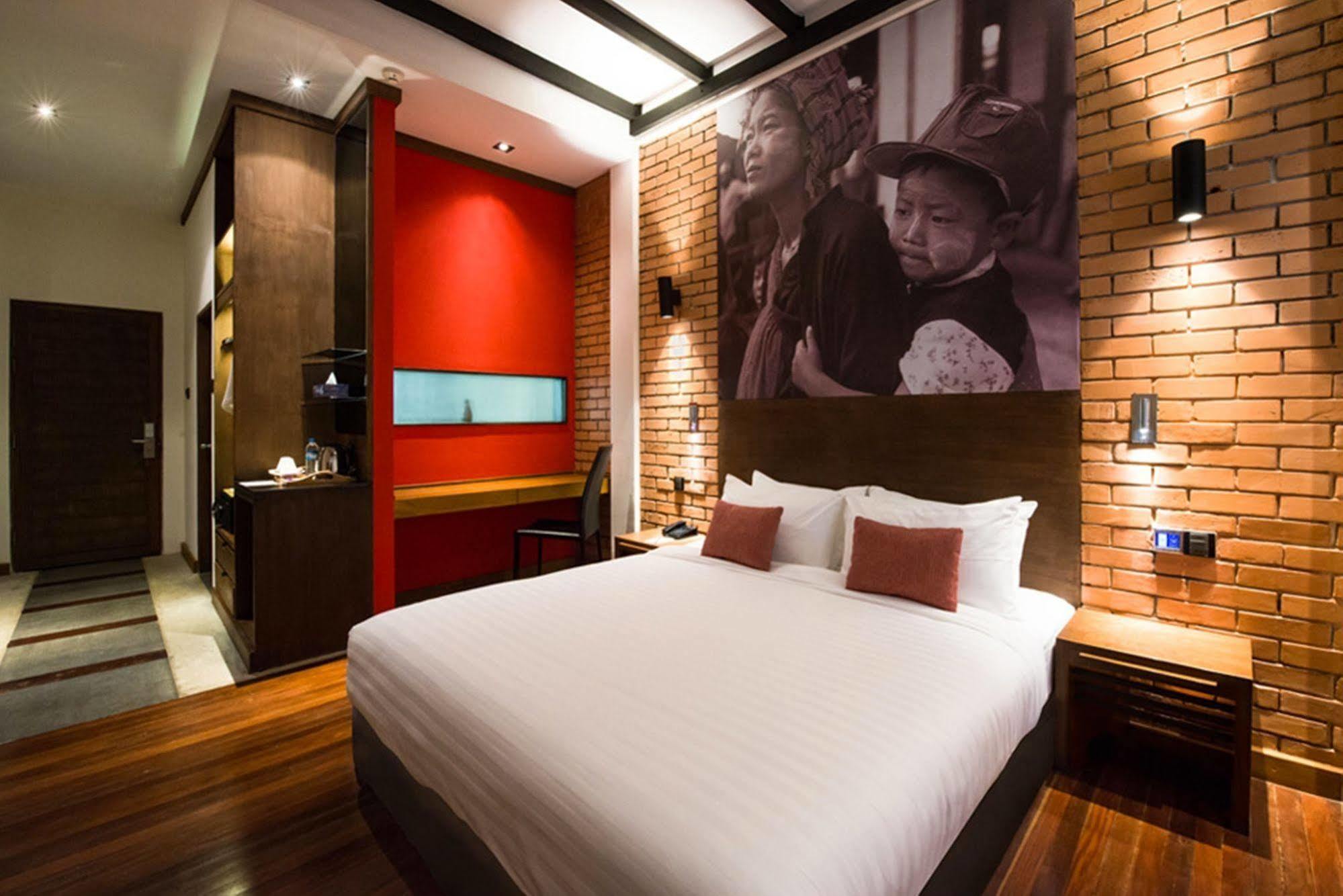 The Loft Hotel Downtown יאנגון מראה חיצוני תמונה